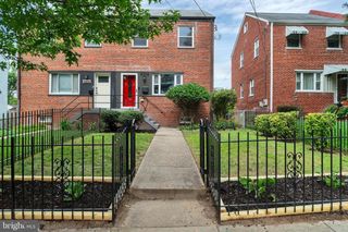 5008 11TH ST NE, Washington, DC 20017