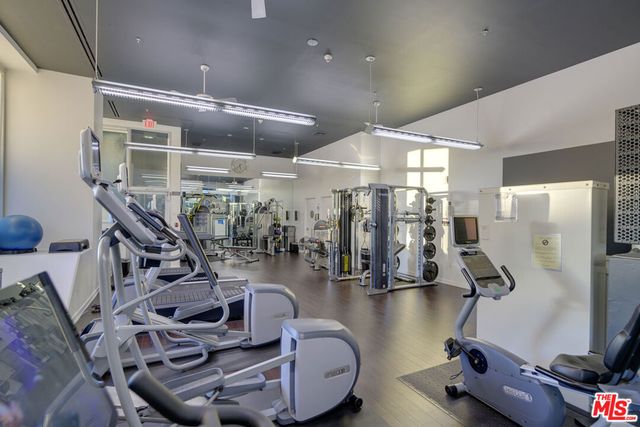 3111 Via Dolce 402, Marina Del Rey, CA 90292