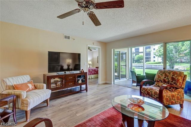 9900 Sunset Cove LN 114, Fort Myers, FL 33919