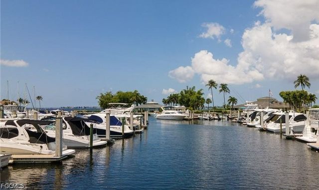 9900 Sunset Cove LN 114, Fort Myers, FL 33919