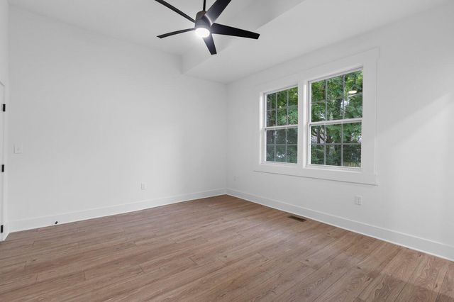 1503 N Chamberlain Avenue, Chattanooga, TN 37406