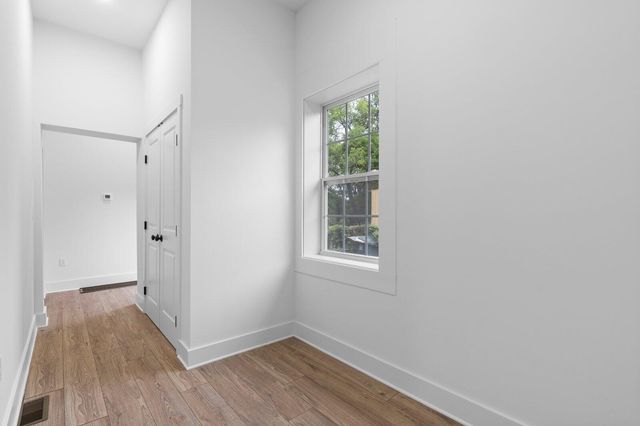 1503 N Chamberlain Avenue, Chattanooga, TN 37406