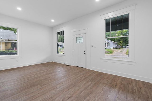 1503 N Chamberlain Avenue, Chattanooga, TN 37406