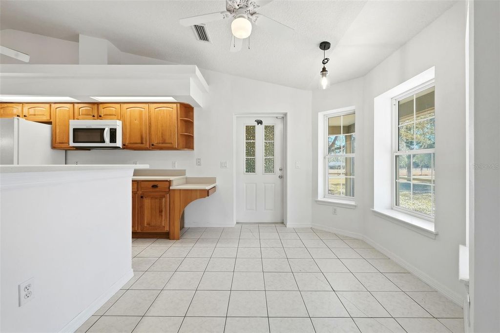 Image 16 of property listing at 36841 RESERVE DRIVE, Eustis, FL 32736