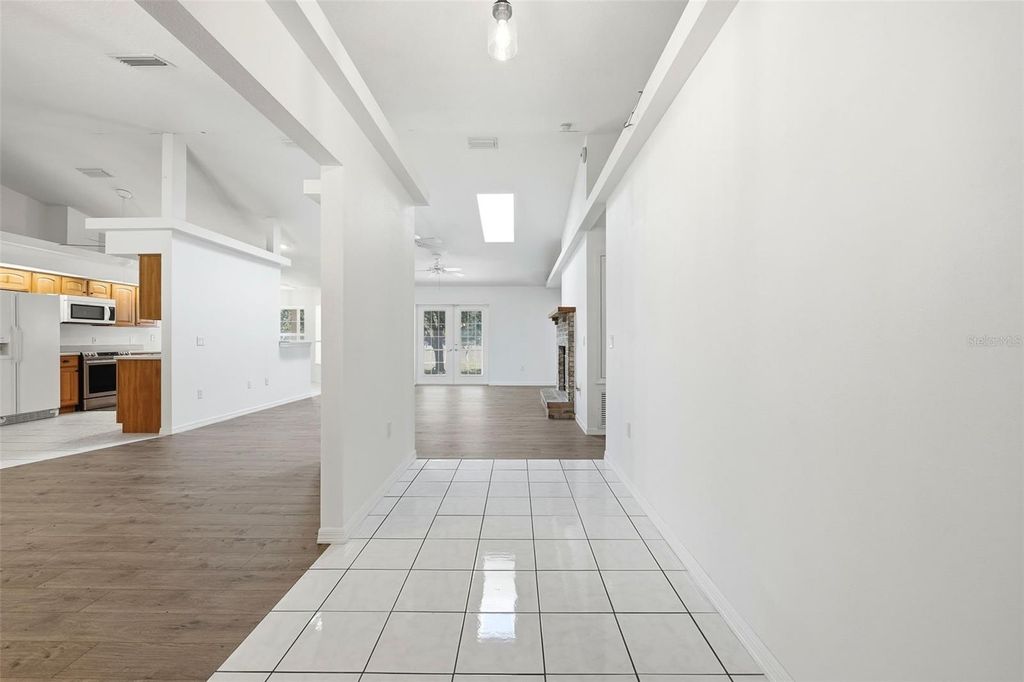 Image 6 of property listing at 36841 RESERVE DRIVE, Eustis, FL 32736