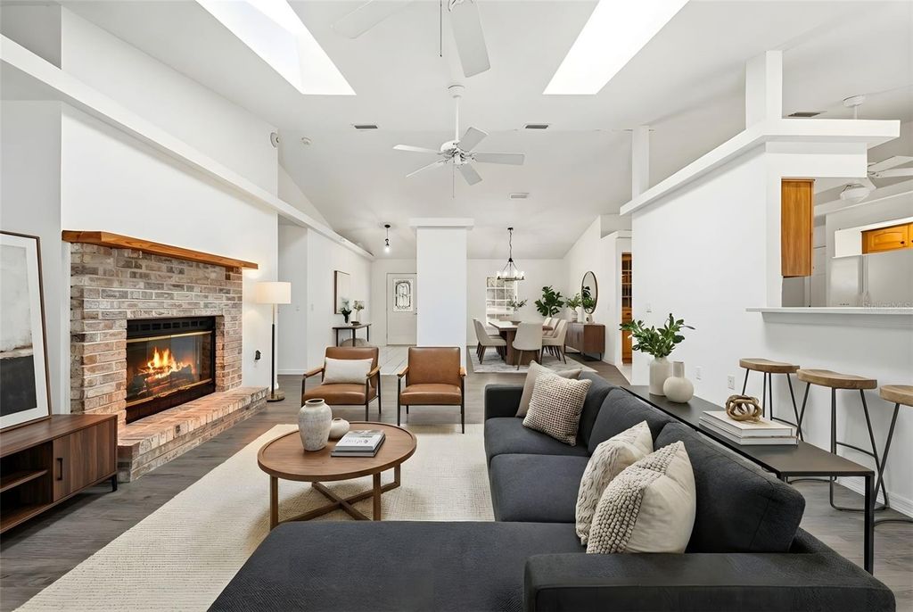 Image 10 of property listing at 36841 RESERVE DRIVE, Eustis, FL 32736