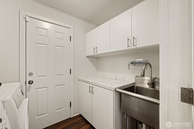10710 126th Place NE, Kirkland, WA 98033