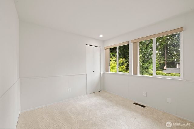 10710 126th Place NE, Kirkland, WA 98033