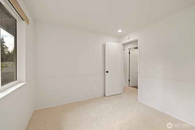 10710 126th Place NE, Kirkland, WA 98033