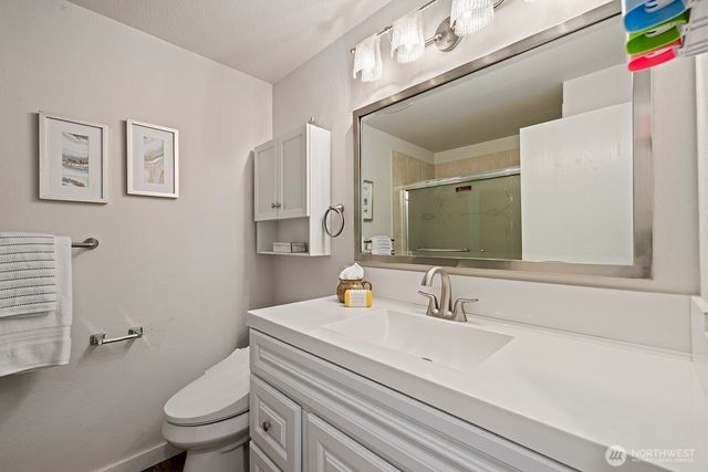 10710 126th Place NE, Kirkland, WA 98033