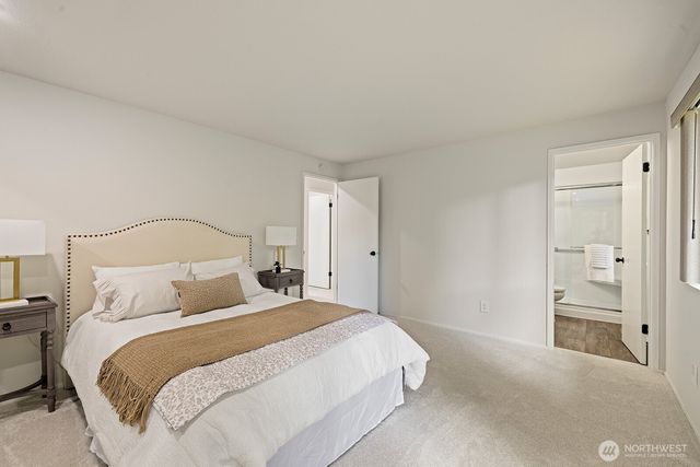 10710 126th Place NE, Kirkland, WA 98033