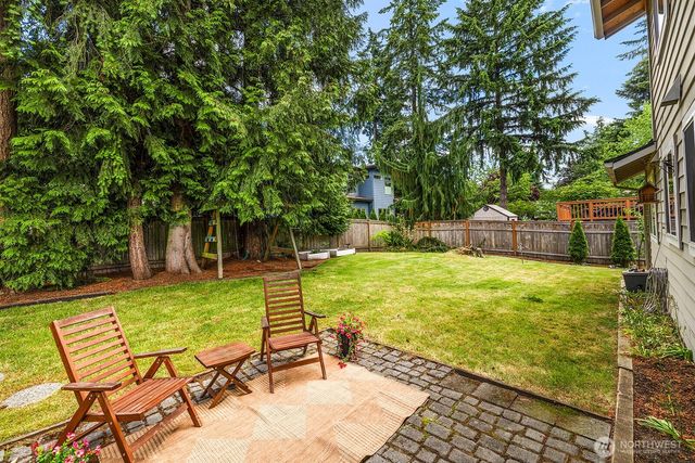 10710 126th Place NE, Kirkland, WA 98033