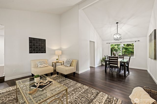 10710 126th Place NE, Kirkland, WA 98033