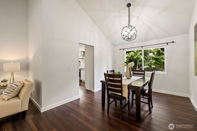 10710 126th Place NE, Kirkland, WA 98033