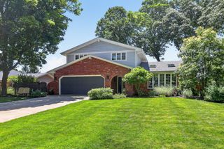 6325 W 124th Street, Palos Heights, IL 60463