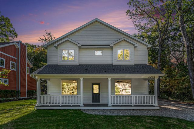 46304 Station Road, Grand Beach Vllg, MI 49117