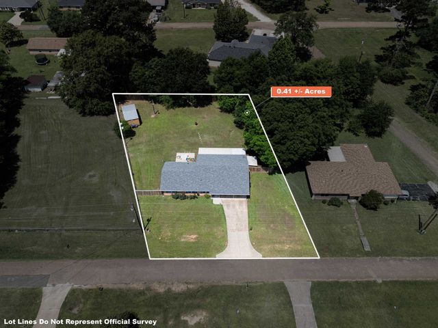 1113 Airline Dr, Marshall, TX 75672