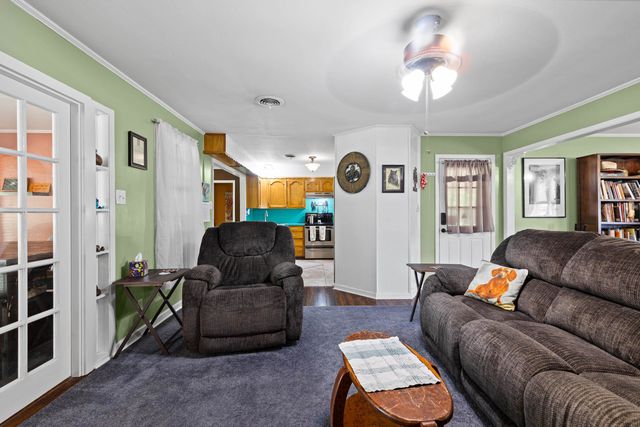 1113 Airline Dr, Marshall, TX 75672