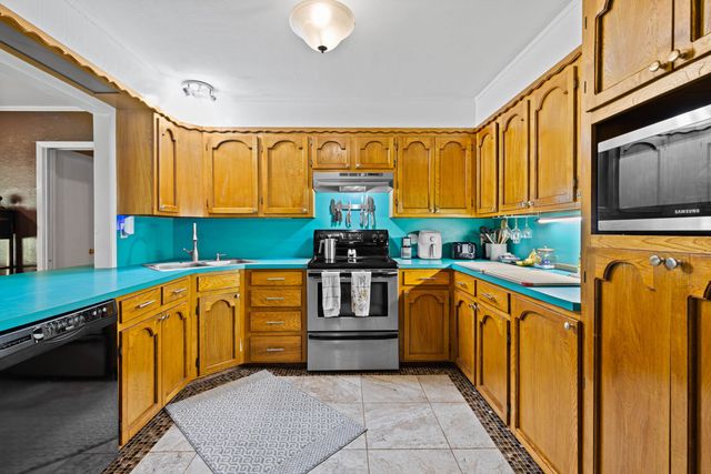 1113 Airline Dr, Marshall, TX 75672