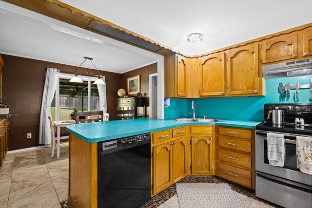 1113 Airline Dr, Marshall, TX 75672