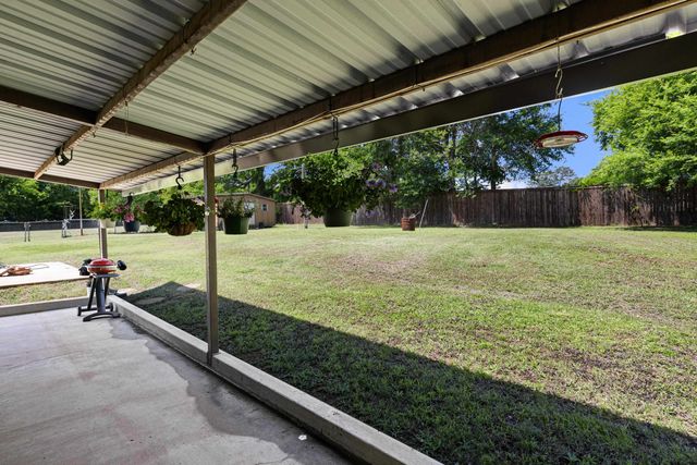1113 Airline Dr, Marshall, TX 75672