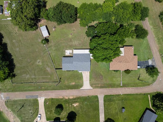 1113 Airline Dr, Marshall, TX 75672