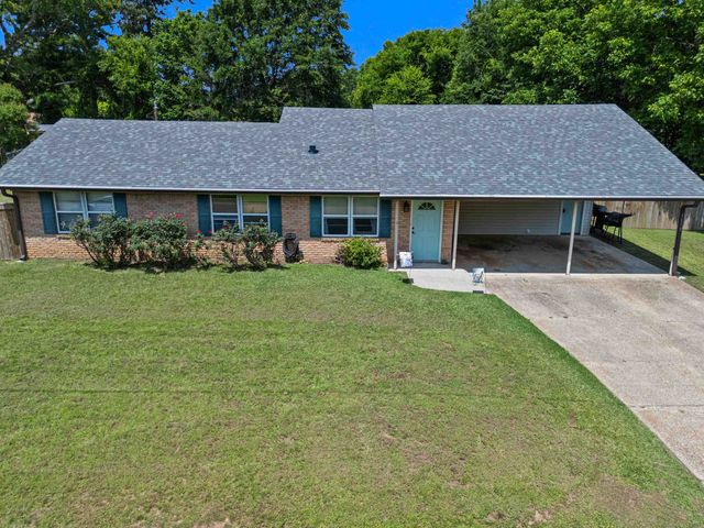 1113 Airline Dr, Marshall, TX 75672