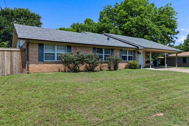 1113 Airline Dr, Marshall, TX 75672