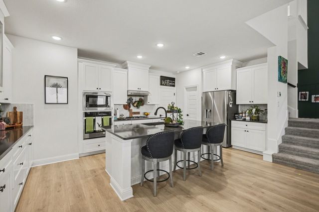 4204 Hacienda Parkway, Joshua, TX 76058