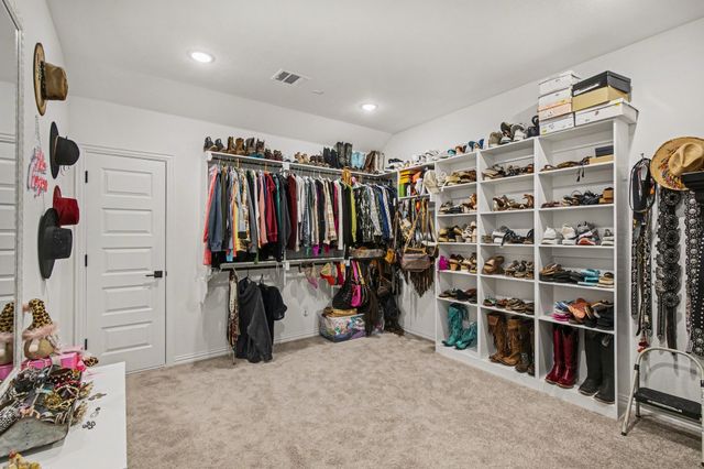 4204 Hacienda Parkway, Joshua, TX 76058