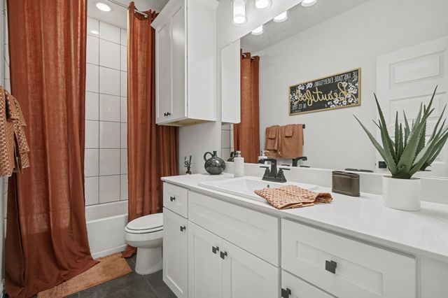 4204 Hacienda Parkway, Joshua, TX 76058