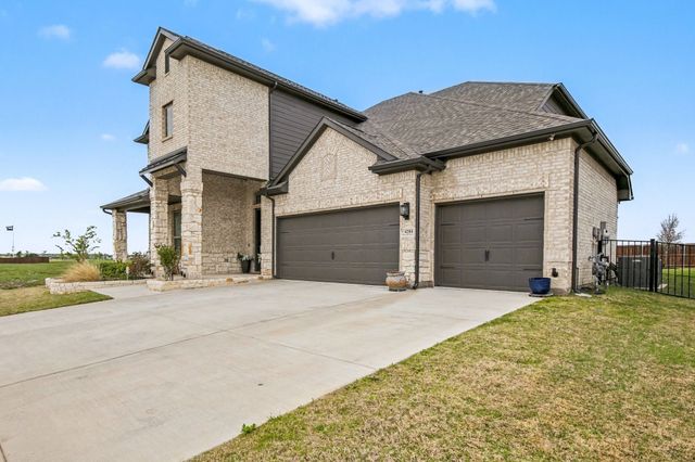 4204 Hacienda Parkway, Joshua, TX 76058