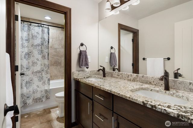 1403 Dakota Avenue, Anacortes, WA 98221