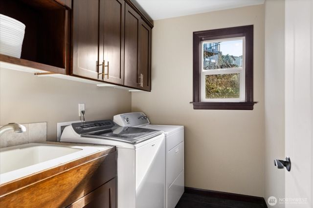 1403 Dakota Avenue, Anacortes, WA 98221