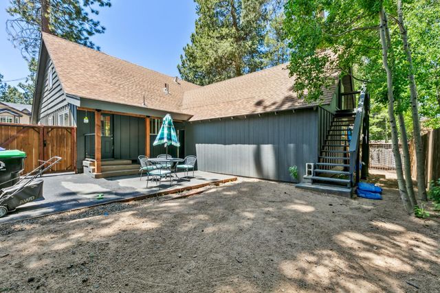 1197 Julie Ln, South Lake Tahoe, CA 96150