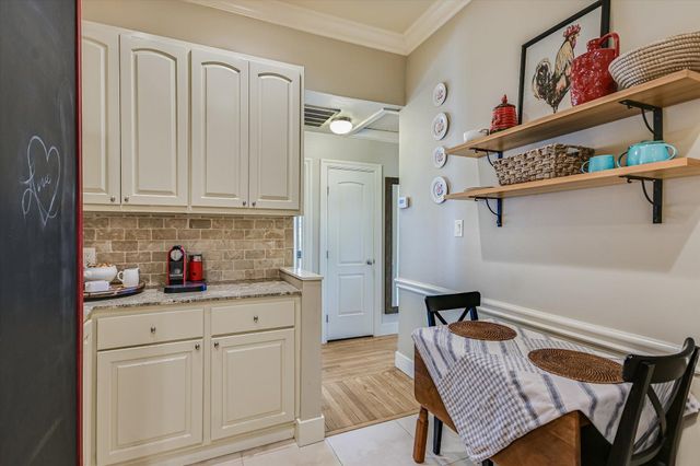 7523 Grover Ave, Austin, TX 78757