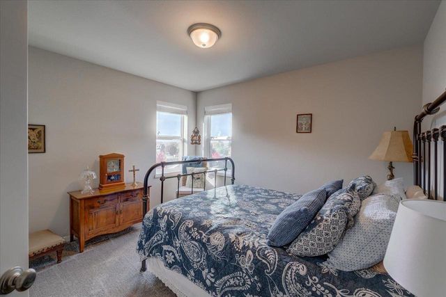 627 Hillcrest Drive, Waunakee, WI 53597