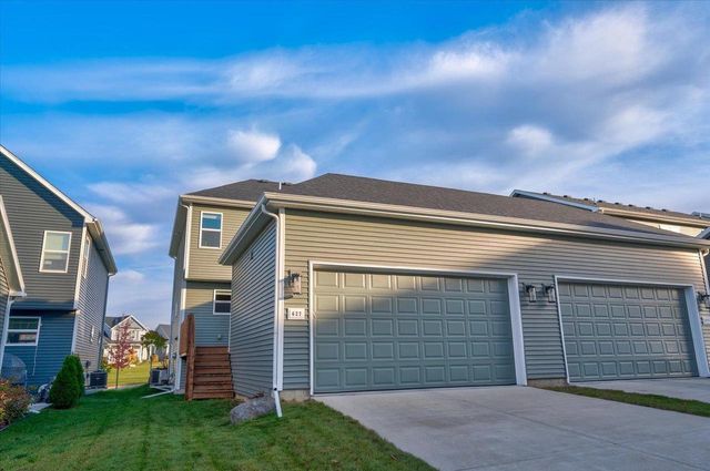 627 Hillcrest Drive, Waunakee, WI 53597