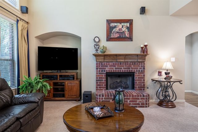 9736 Sam Bass Trail, Fort Worth, TX 76244