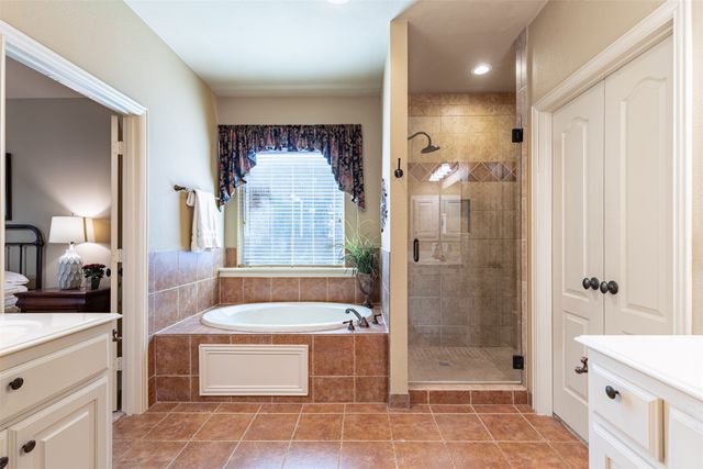 9736 Sam Bass Trail, Fort Worth, TX 76244