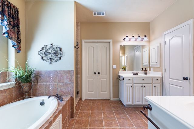 9736 Sam Bass Trail, Fort Worth, TX 76244