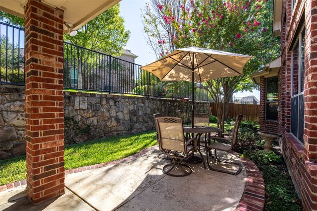 9736 Sam Bass Trail, Fort Worth, TX 76244