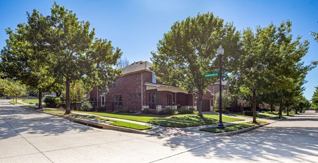 9736 Sam Bass Trail, Fort Worth, TX 76244