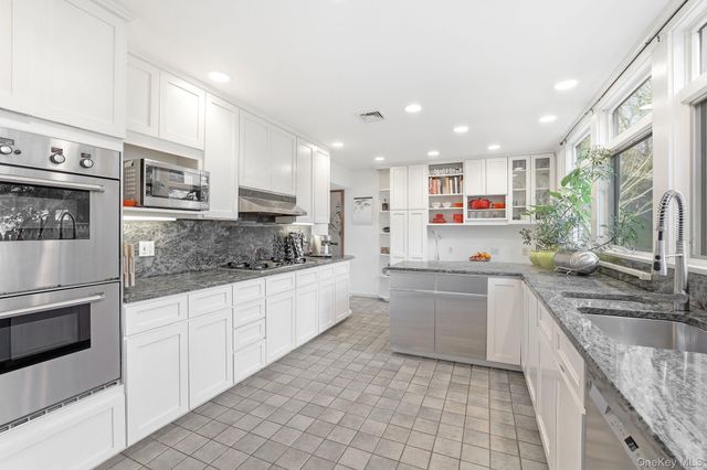 198 Judson Avenue, Dobbs Ferry, NY 10522