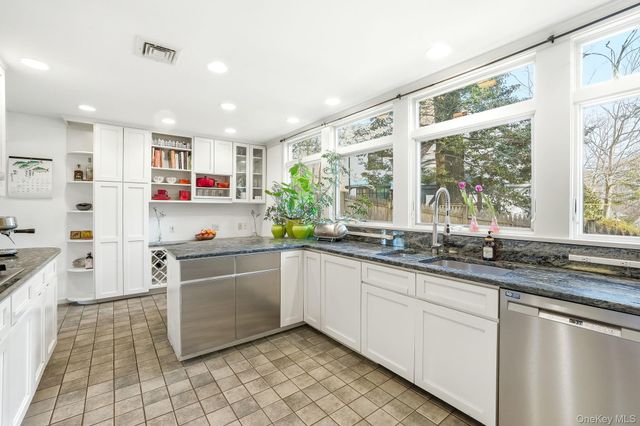 198 Judson Avenue, Dobbs Ferry, NY 10522