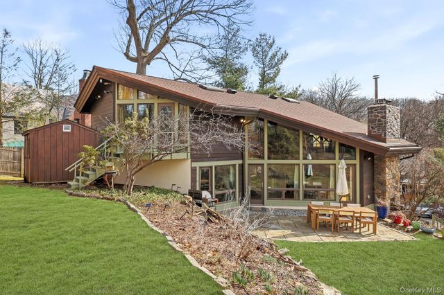 198 Judson Avenue, Dobbs Ferry, NY 10522
