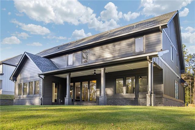 101 Deer Canyon Dr, Auburn, GA 30011