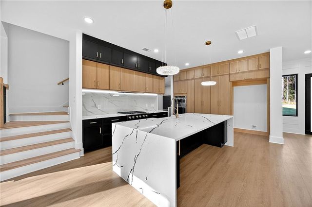 101 Deer Canyon Dr, Auburn, GA 30011