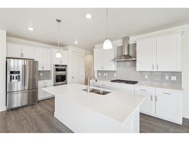 836 Eastport Dr, Berthoud, CO 80513