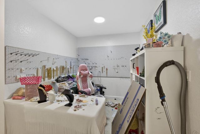 4147 Napoli Lake Drive, Riviera Beach, FL 33410